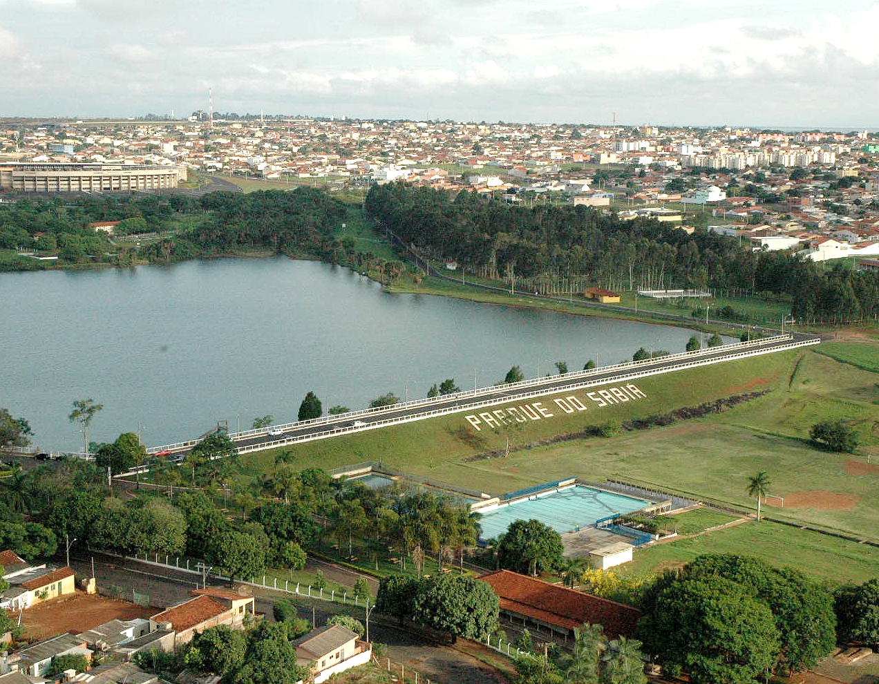 Onde fazer caminhada em Uberlândia?