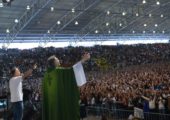 Acampamento PHN atrai 50 mil jovens à Canção Nova