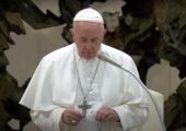 O vídeo do Papa: “rezando, mudamos a realidade e nossos corações”
