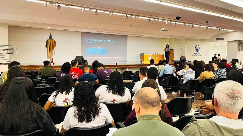apresentação do relatório no Encontro de Revitalização, set. 2026.